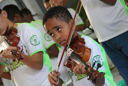 TEADIT apoia projeto social em escola de samba de Niterói