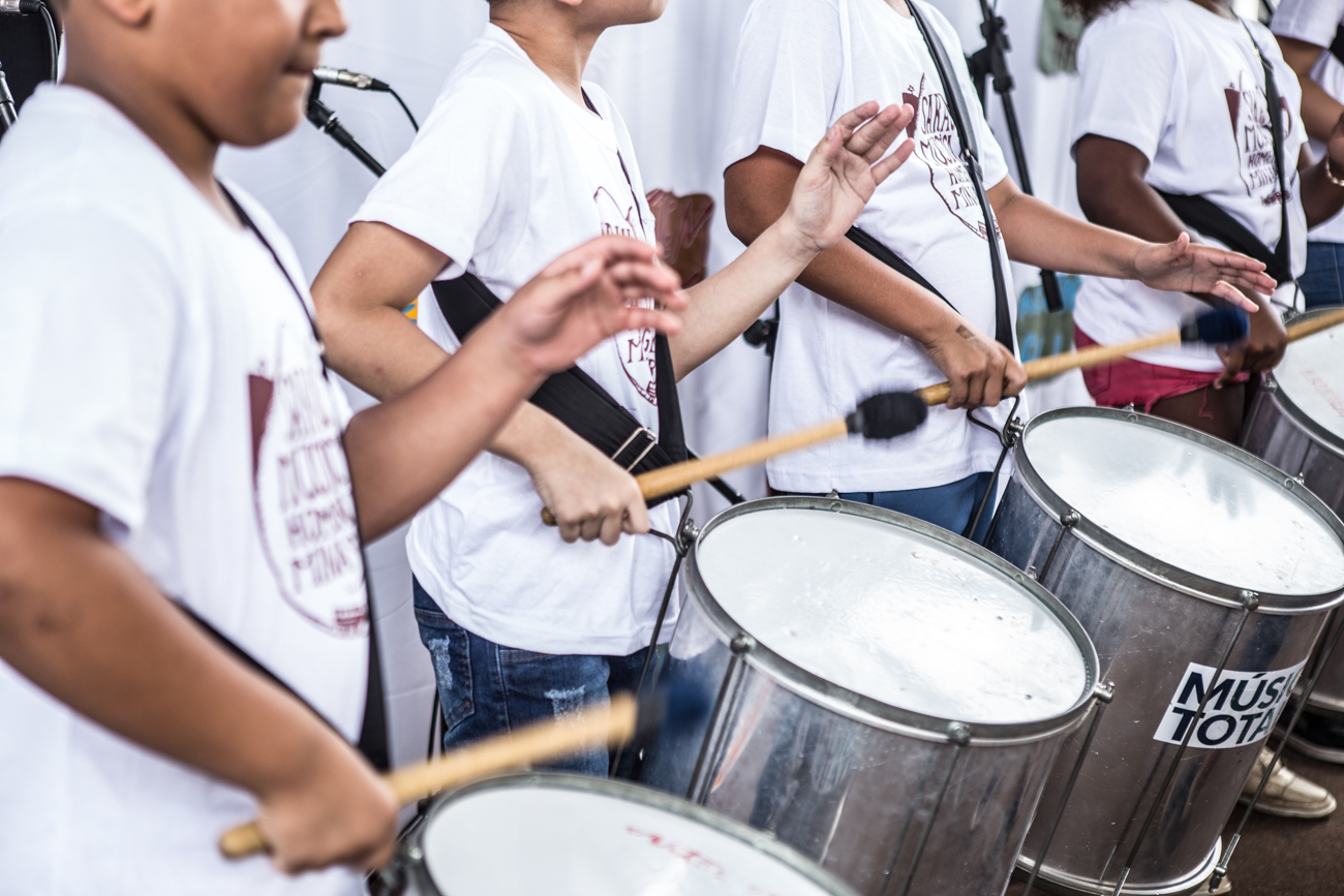 MÚSICA TOTAL - Projeto apoiado pela Teadit encerra o ano com apresentação artística